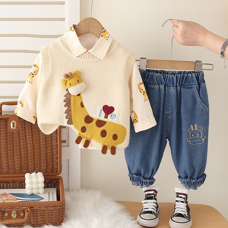 Boys' autumn outfit set 2025 new baby giraffe sweater vest three piece set 1-5 year old baby stylish free shipping designer