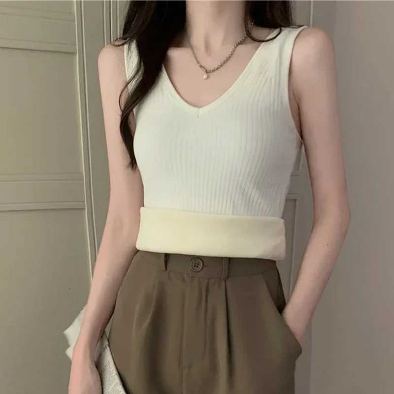 Winter Velvet Thickened Undershirt for Women Slim Cozy Thermal Underwear Camisole Warm Sling Vest Top Bottoming Velvet Tops T251018