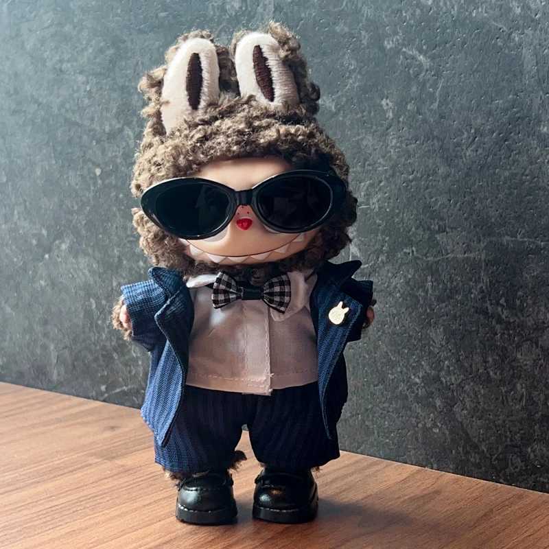 First Second and Third Generation Labubu Baby Clothes Labubu Clothes 17cm Vinyl Doll Handsome and Cool Suit Replacement AccessoriesT251018
