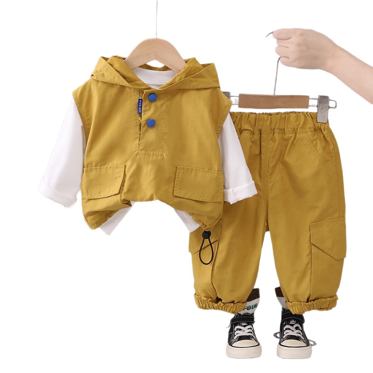 Boys' set Spring and Autumn 2025 new children's clothing hooded workwear vest autumn trendy children's clothing baby three piece set fr