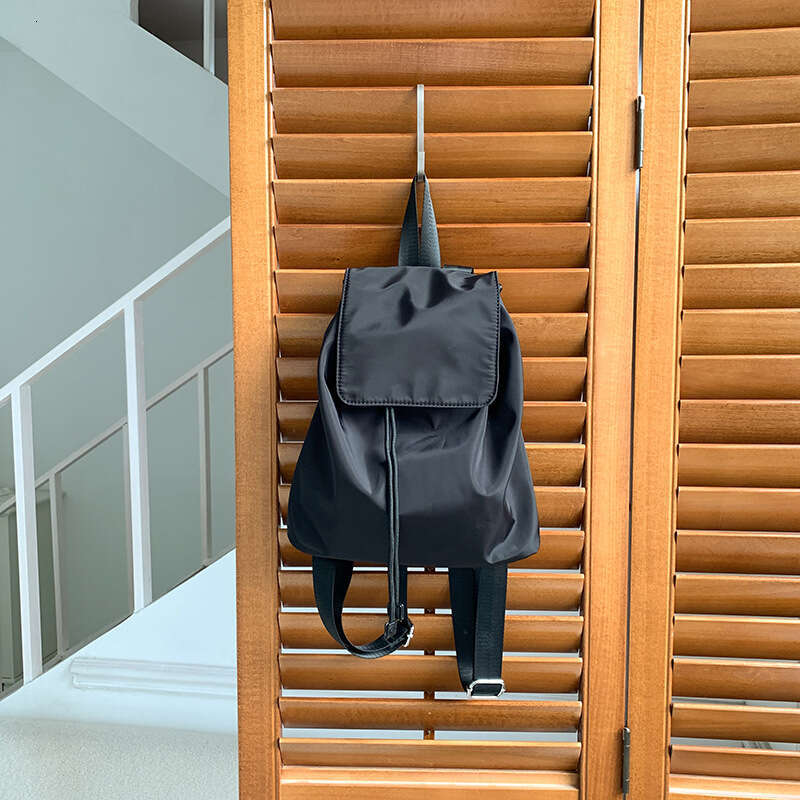 Large Capacity Nylon Versatile Daily Commute School Bag Lightweight Autumn New Simple Student Backpack B5