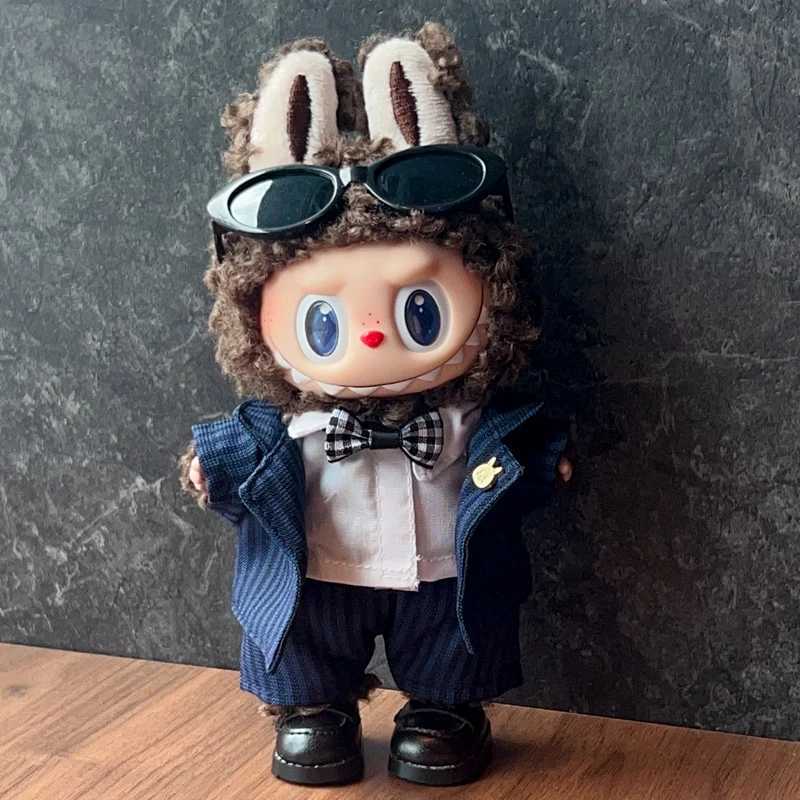 First Second and Third Generation Labubu Baby Clothes Labubu Clothes 17cm Vinyl Doll Handsome and Cool Suit Replacement AccessoriesT251018
