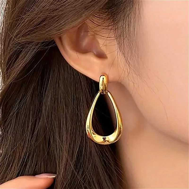 Simple Geometric Hoops Earrings For Women Stainless Steel Circle Drop Dangle Earrings Minimalist Everyday Jewelry Gifts Y251018