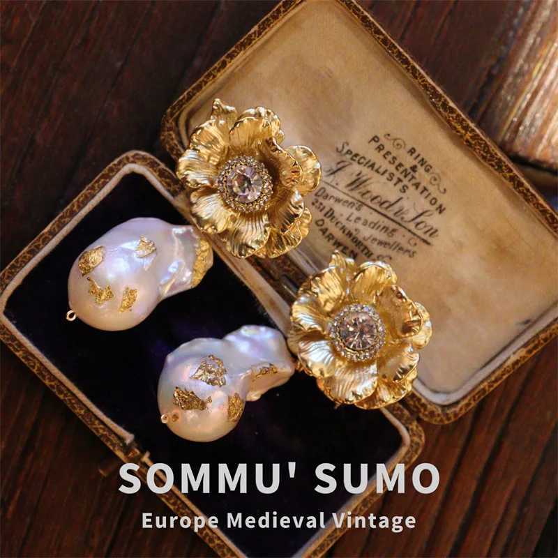 Niche brand Retro earrings Natural crystal Spring summer Autumn Winter Baroque natural pearl temperament gentle gas Y251018