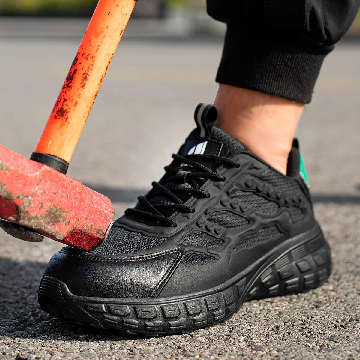High Quality Indestructible Safety Shoes Men Work Sneakers Light Security Boots Men PunctureProof work Boots Steel Toe Shoes 251011
