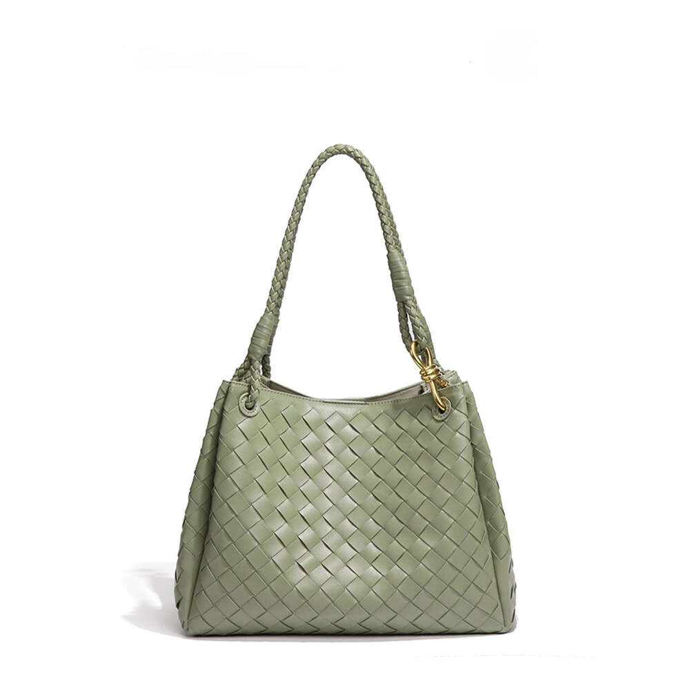 British Style Light Luxury Versatile Handwoven Single Shoulder Crossbody Bucket Commuter Handbag Basket Parachute Bag