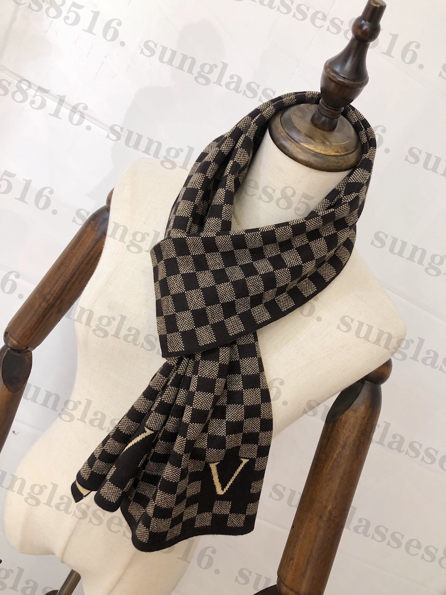 Luxury designer scarf mens cashmere size 180*30cm classic Plaid Winter Warm Wraps Scarves Men Womens Daily outdoor scarves
