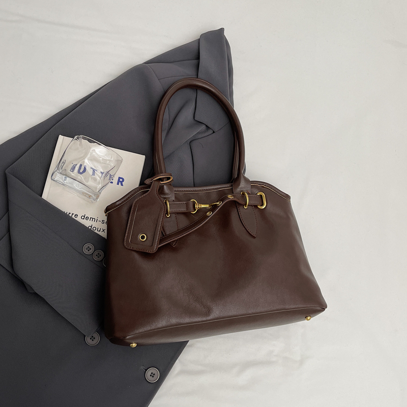 2025 Spring New Fashionable Women's Crossbody Bag Women's Daily Fashion Leisure Large Capacity High end Versatile Small College Student Shou