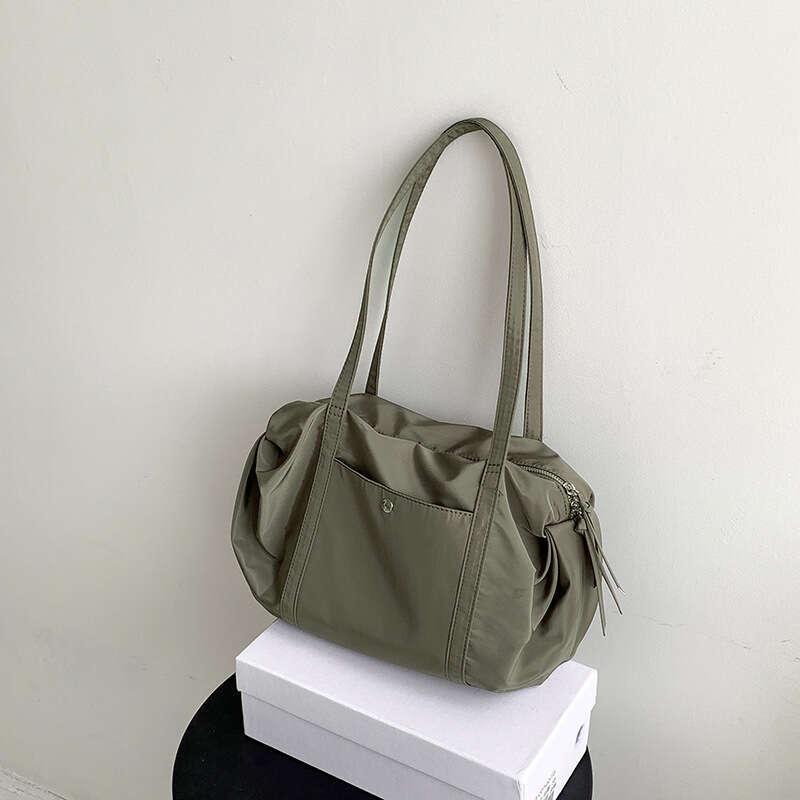 Summer New Tote For Women Fashion Simple Large Capacity Shoulder Niche Design Nylon Commuter Versatile Bag B5