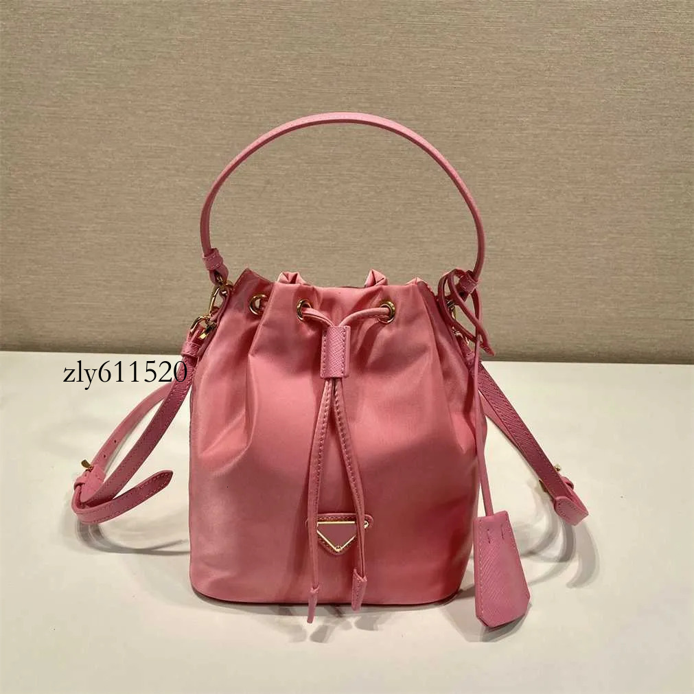 Nylon luxury Designer Women Bucket Shoulder Handbag Purse Crossbody Handbags Tote High Quality Hot Drawstring squaw Bag Totes