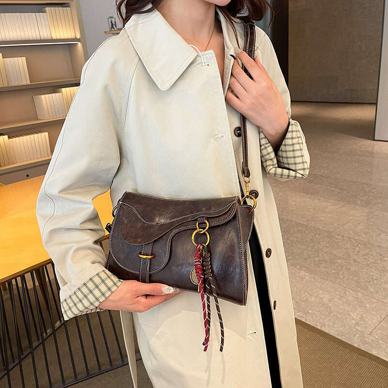 HighQuality Unique Niche Womens 2025 New Fashion Versatile Shoulder Crossbody Bag L251029