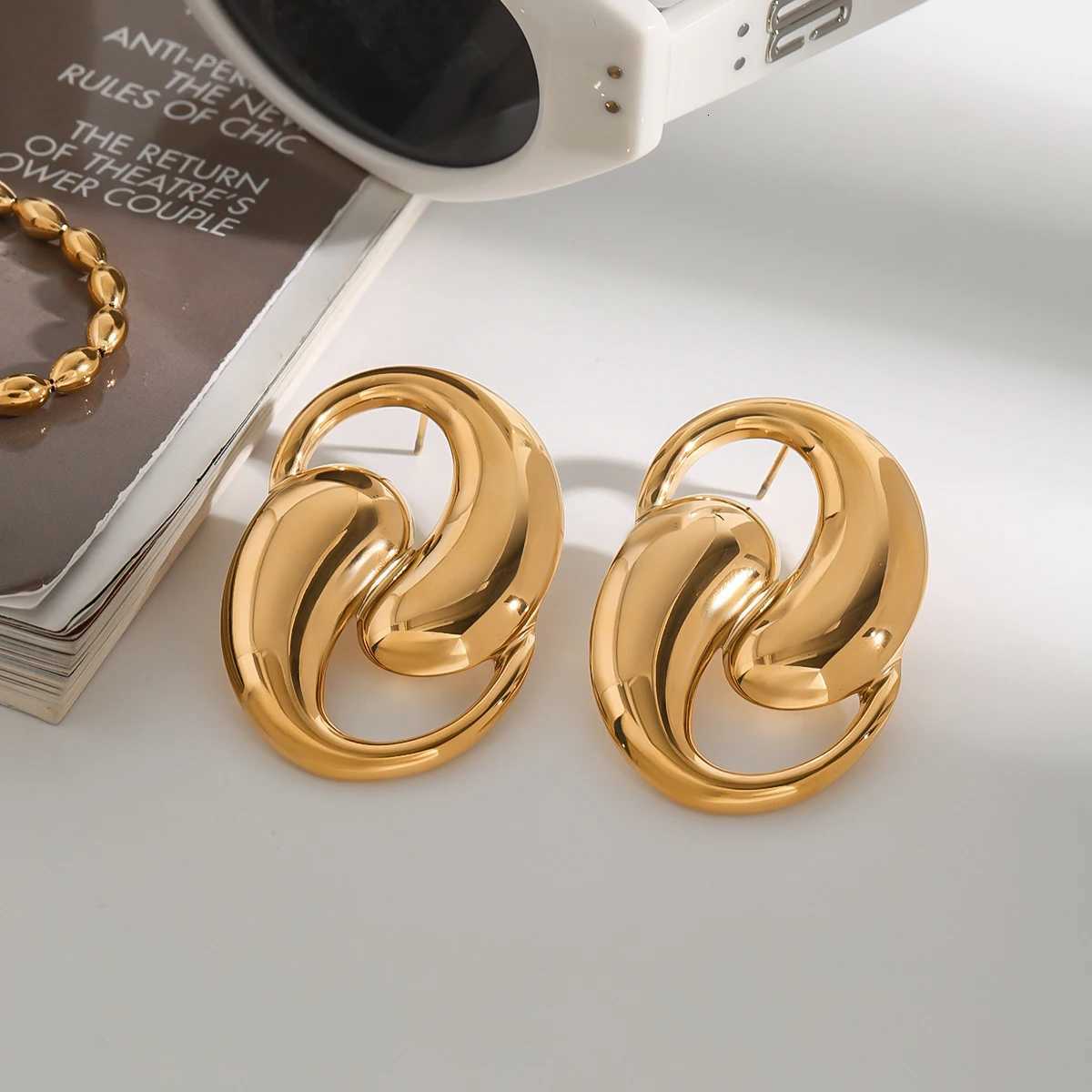 Uworld Minimalist Classic 18k Gold Color Plated Droplet Shaped Smooth Hollow Earrings Hypoallergenic Stainless Steel Jewelry Gif Y251018