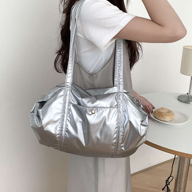 Summer New Tote For Women Fashion Simple Large Capacity Shoulder Niche Design Nylon Commuter Versatile Bag B5