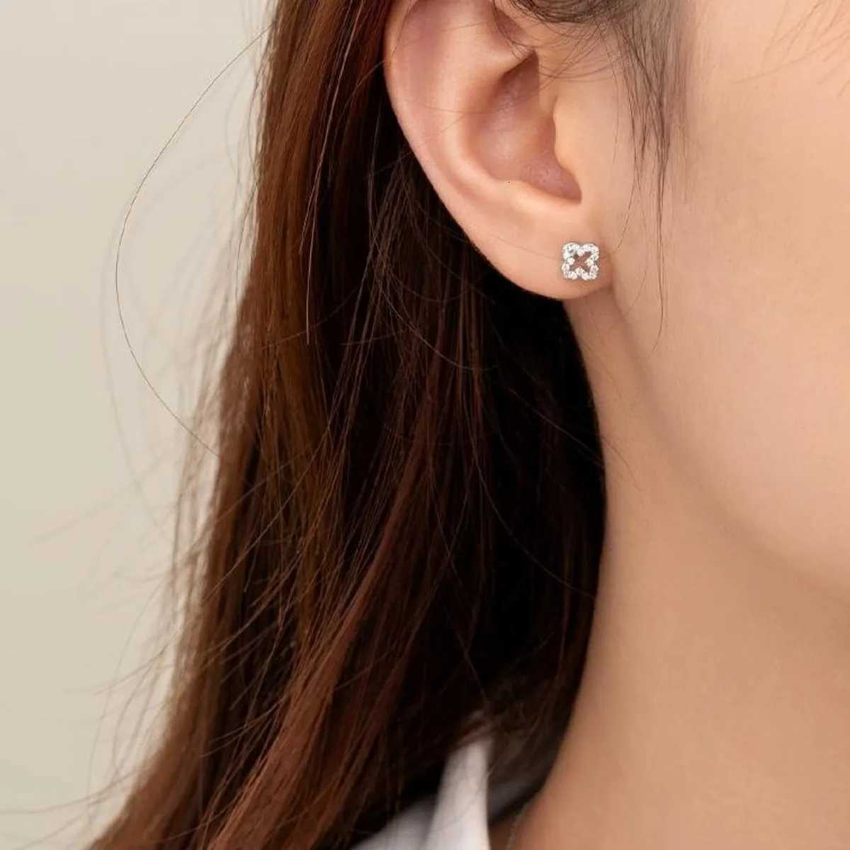 Fashion Shiny Zircon Hollow Out Four leaf clover flowers Earrings Sweet Cute Simple Jewelry Party Birthday Gift Y251018