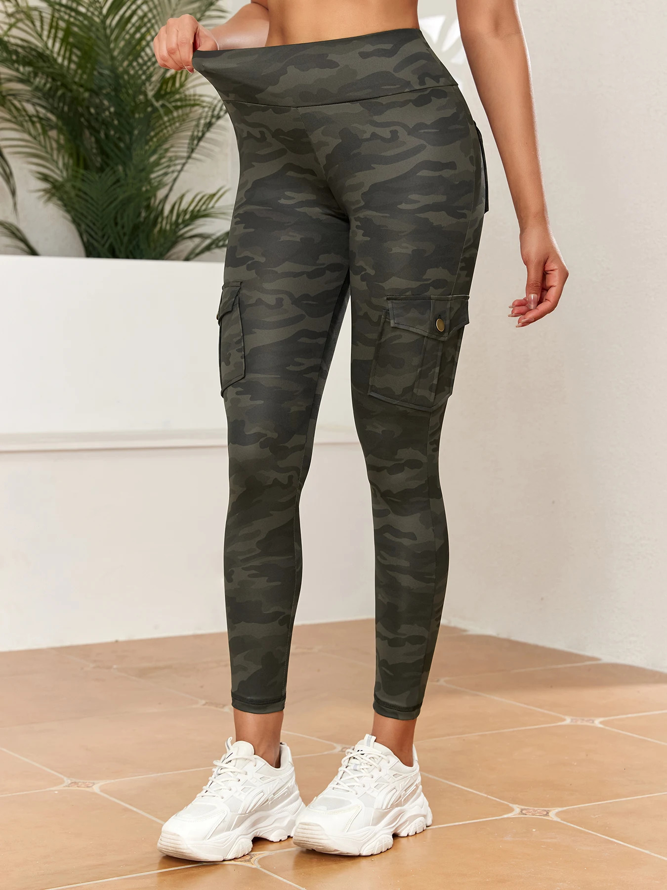 Pockets Camouflage Gym Leggings Women High Waist Fitness Sport Leggings Of Women Running Outdoors Compression Fashion Pant 251009