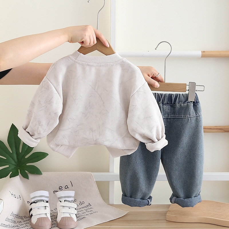 Boys' Spring and Autumn Hoodie Set 2025 New Fashionable Boys' Baby Autumn Letter Patch Long Sleeve Two Piece Set free shipping designer