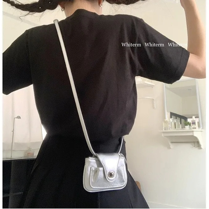 Fashion Designer Mini Coin Purse Female 2025 South Koreas New Oneshoulder Slung Chain Bag Lipstick Envelope Purses for Youth R251018