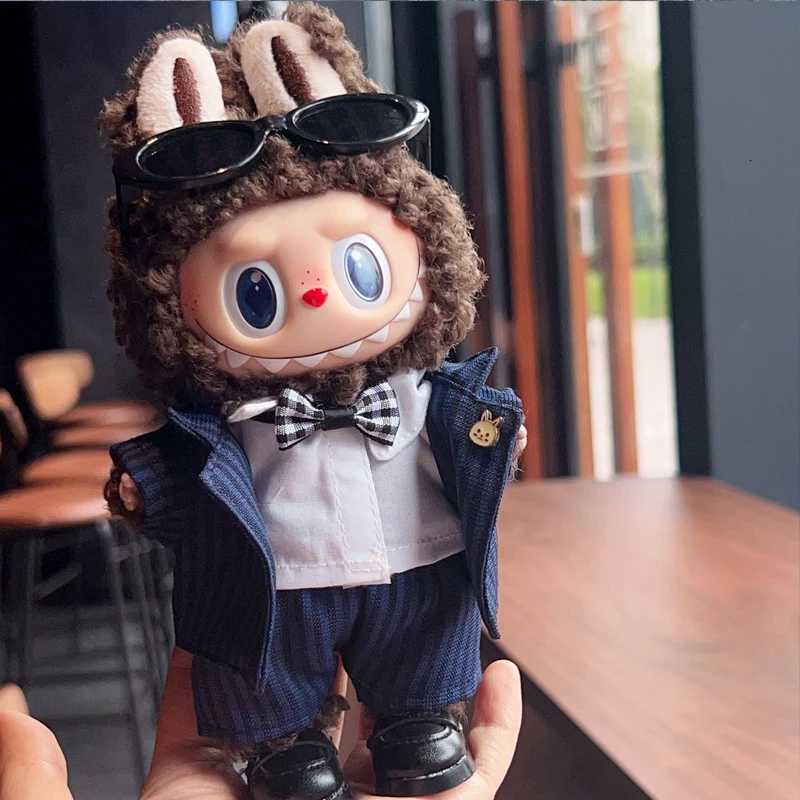 First Second and Third Generation Labubu Baby Clothes Labubu Clothes 17cm Vinyl Doll Handsome and Cool Suit Replacement AccessoriesT251018