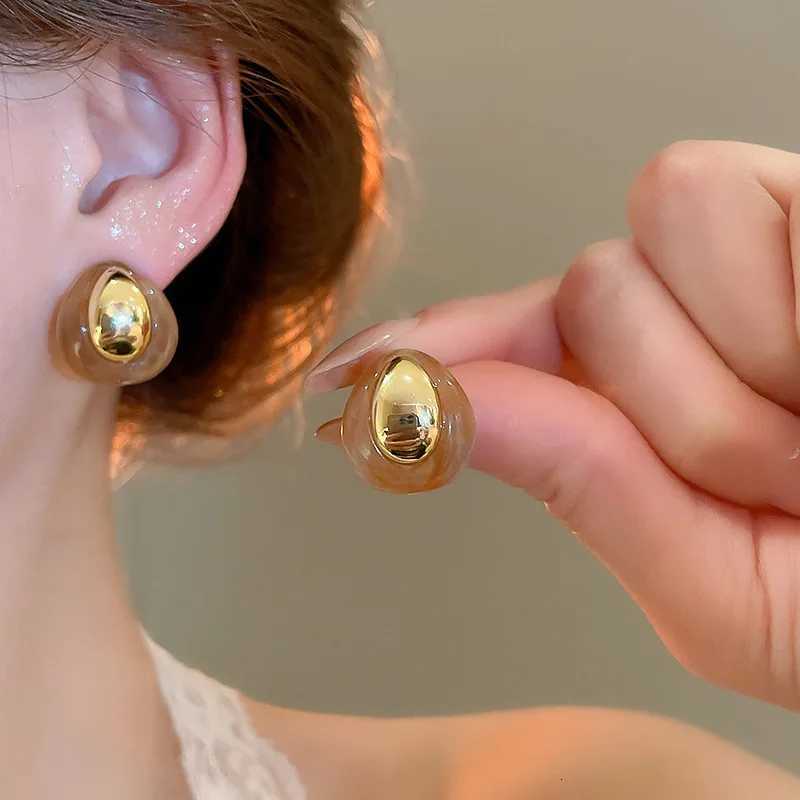 Silver Needle Simple Water Drop Acrylic Earrings for Women 2025 New Design Stud Earring Light Luxury Highend Jewelry Wholesale Y251018