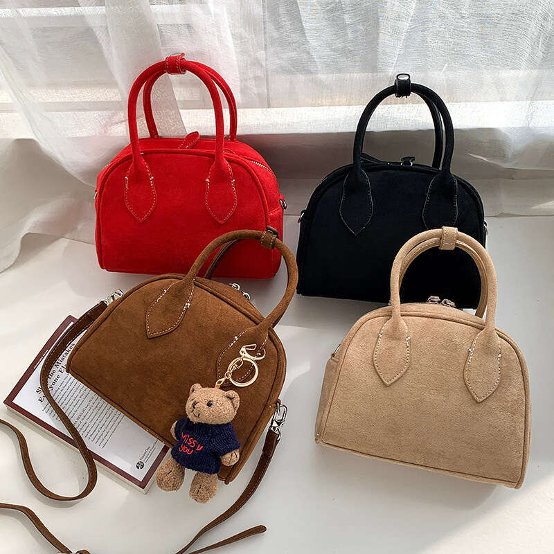 New Korean Version Cute Versatile Matte Handbag For Women Large Capacity Casual Shoulder Crossbody Bowling Bag B5