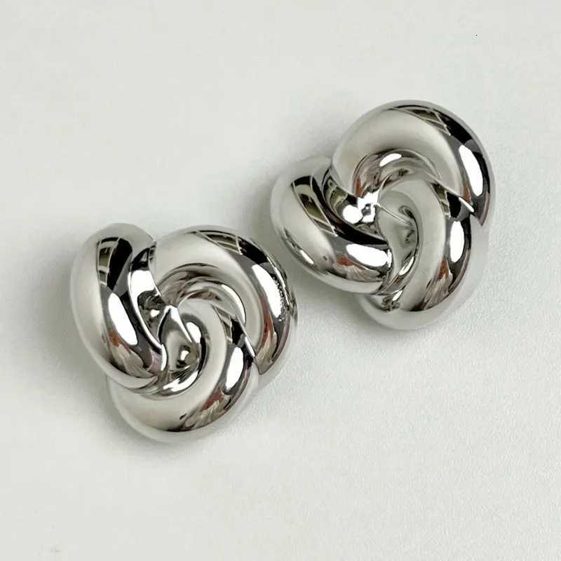 Highquality Vintage Geometric Metal Smooth Twisted Knot Large Earrings for Women Trendy Personality Party Jewelry Accessories Y251018