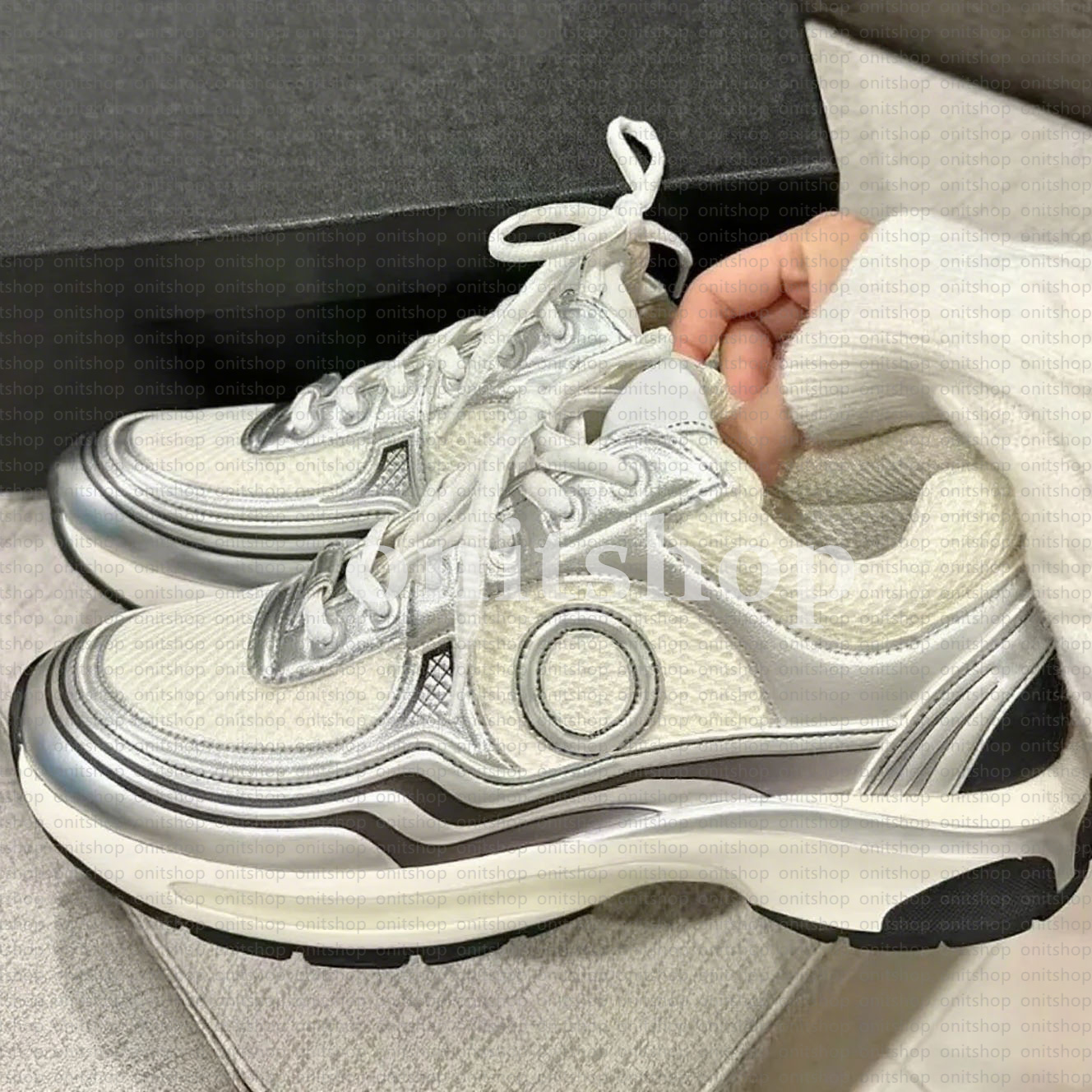 Designer Running Shoes Leather Sport Runner Lace Up Sneakers Shoe Gold Silver Metallic Flat Womans Trainer Calfskin Reflective EUR35-42