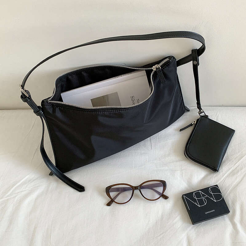 Japanese And Korean New Summer Women's Casual Versatile Nylon Shoulder Underarm Niche Design Fashion Trend Mother-Daughter Bag B5