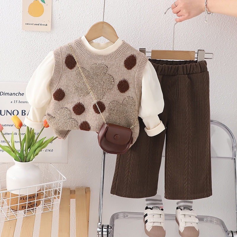 Baby clothes for spring, stylish and sweet girl's bag, three piece set, one year old baby girl's fashionable and versatile spring and autumn