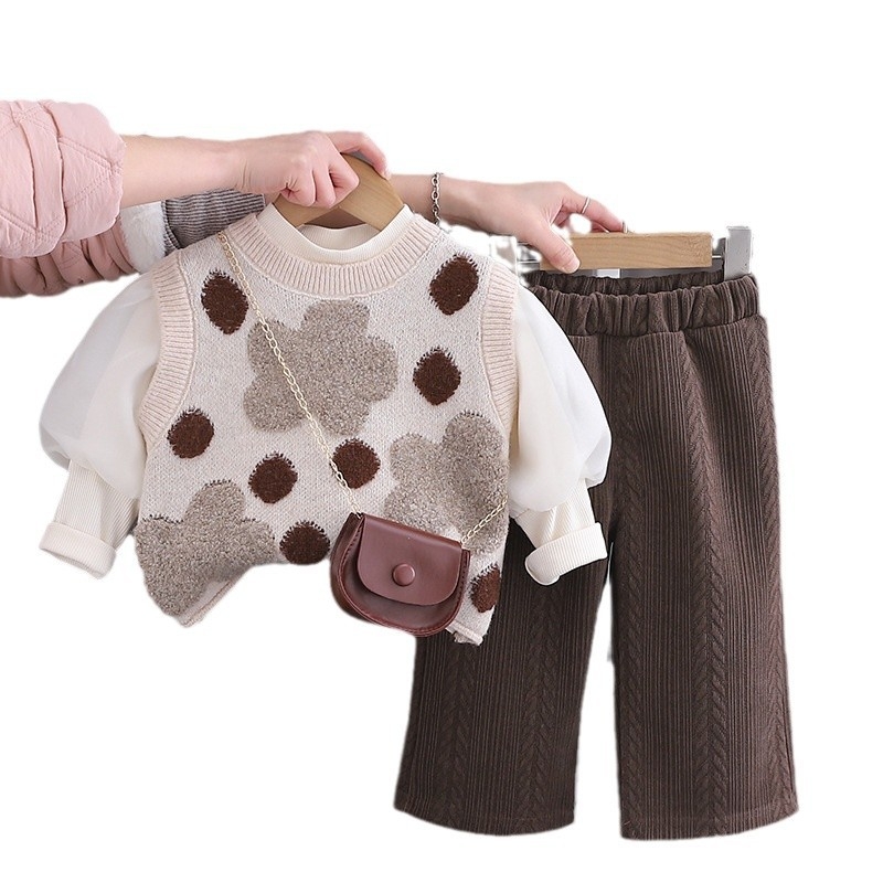 Baby clothes for spring, stylish and sweet girl's bag, three piece set, one year old baby girl's fashionable and versatile spring and autumn