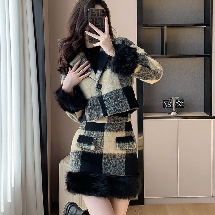 2025 Autumn/Winter Designer Jacket New Top Elegant Social Women's Set High End Checkered Wool Short Coat and High Waist Luxury Short Skirt Two fa