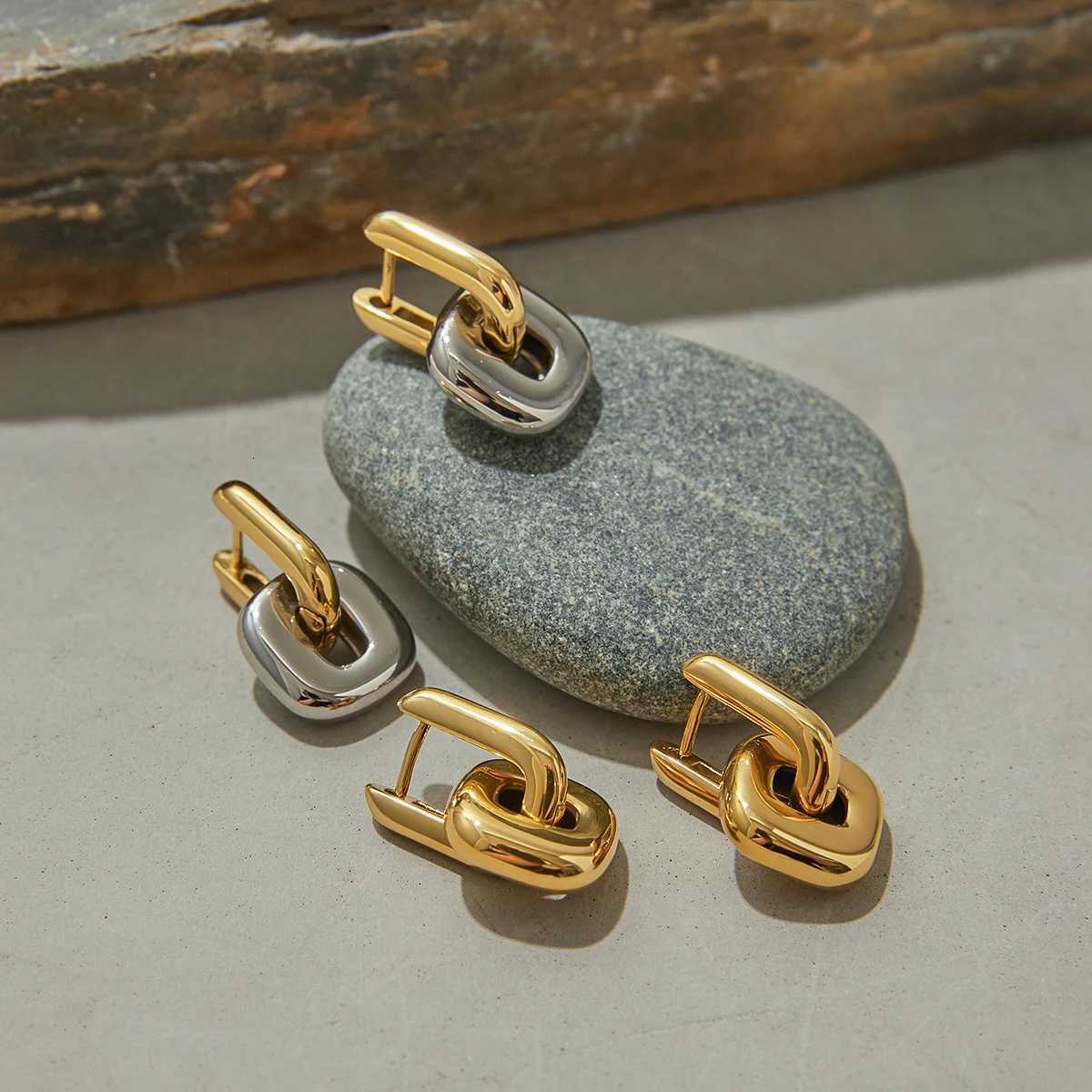 Uworld Minimalist 18k Gold Color Plated Stainless Steel Two tone Oval Splicing Earrings Womens Accessories Party Gift Y251018