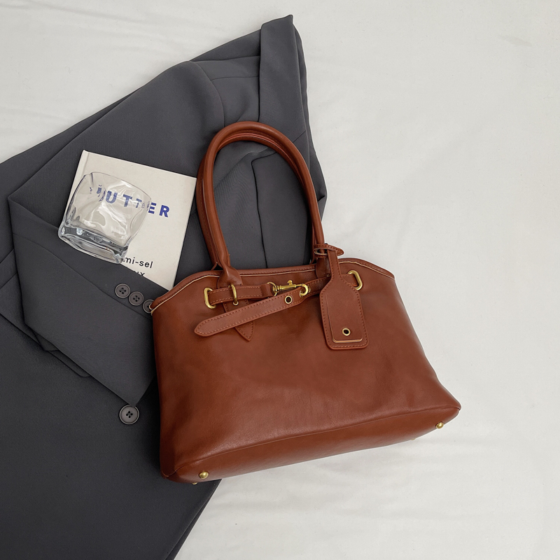 2025 Spring New Fashionable Women's Crossbody Bag Women's Daily Fashion Leisure Large Capacity High end Versatile Small College Student Shou