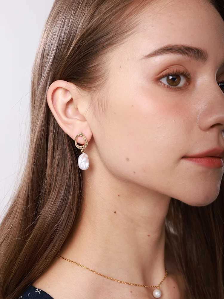 Circle Earrings For Women Vintage Punk Baroque Pearl Earrings Stainless Steel Ear Clip Women Jewelry Imitation Pearl Gift Mujer Y251018