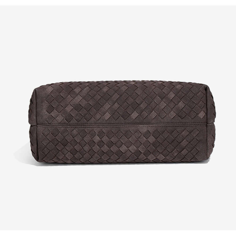 Frosted Suede Single Shoulder Crossbody Handwoven for Women New Commuting Large Capacity Tote Bag