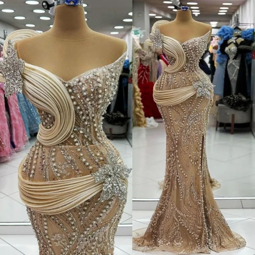 Champagne Pearls Prom Dresses Sexy Beaded Crystal Applique Evening Dress Sequined Lace Floor Length Party Gown Customized O15