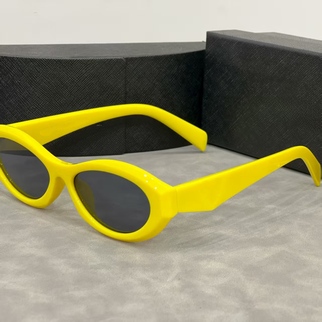 Mens Designer Sunglasses Outdoor Shades women fashion triangle logo luxury Cat Eye Frame Sunshade mirror polarized UV400 protection Glasses With box A