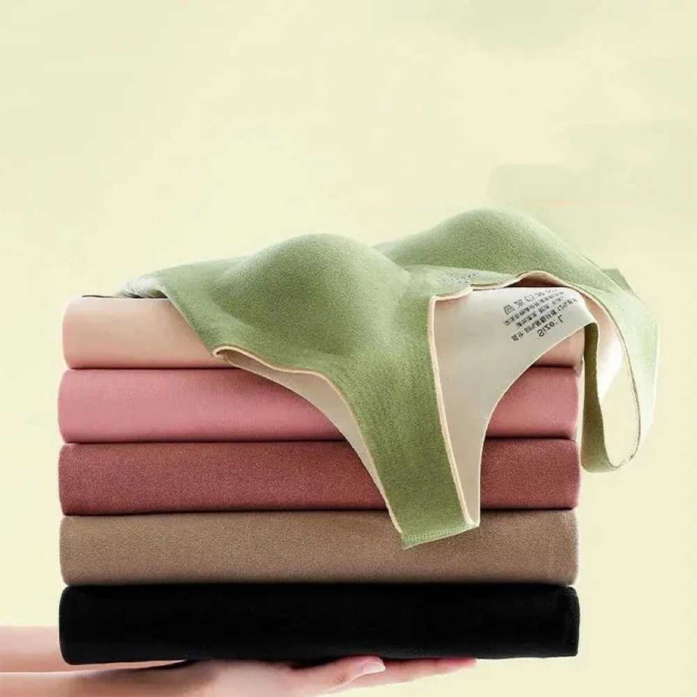 Womens Thermal Underwear Camisole Ladies Undershirt With Bra Padded Slim Warm Sling Vest Comfortable Autumn Winter Warmer Tops T251018