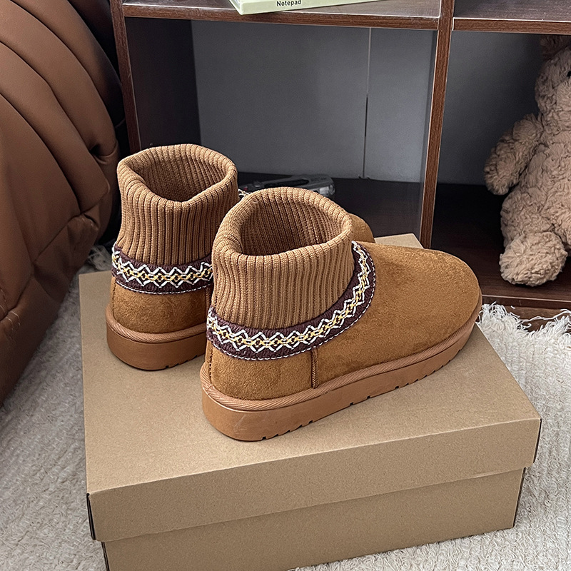 Designer shoes 2025 Winter New Fashionable Short Tube Snow Boots with Velvet Cotton Shoes Socks Short Boots for woman