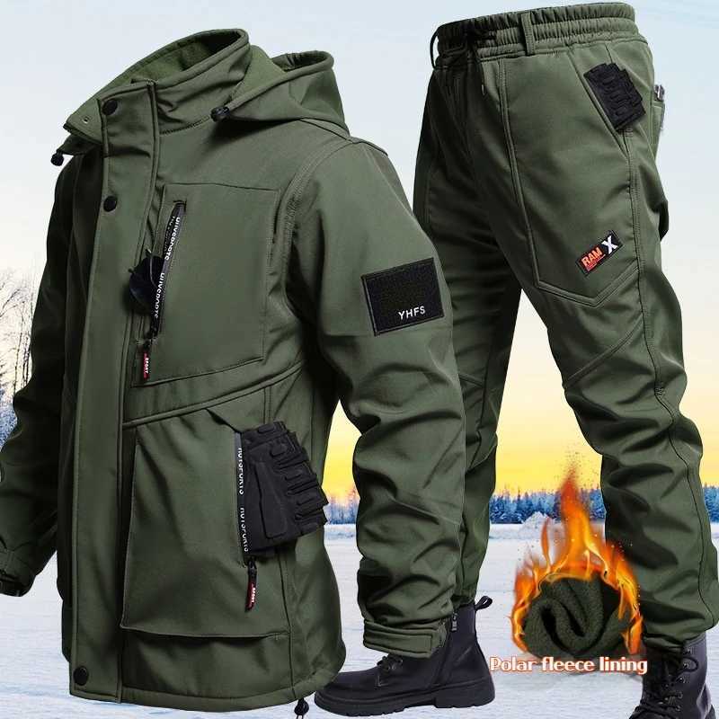 Luxury Training Suit Men Mens Sports Suits Tracksuit Sports Suit Man Clothes Waterproof Windproof and Warm Assault Suit W251018