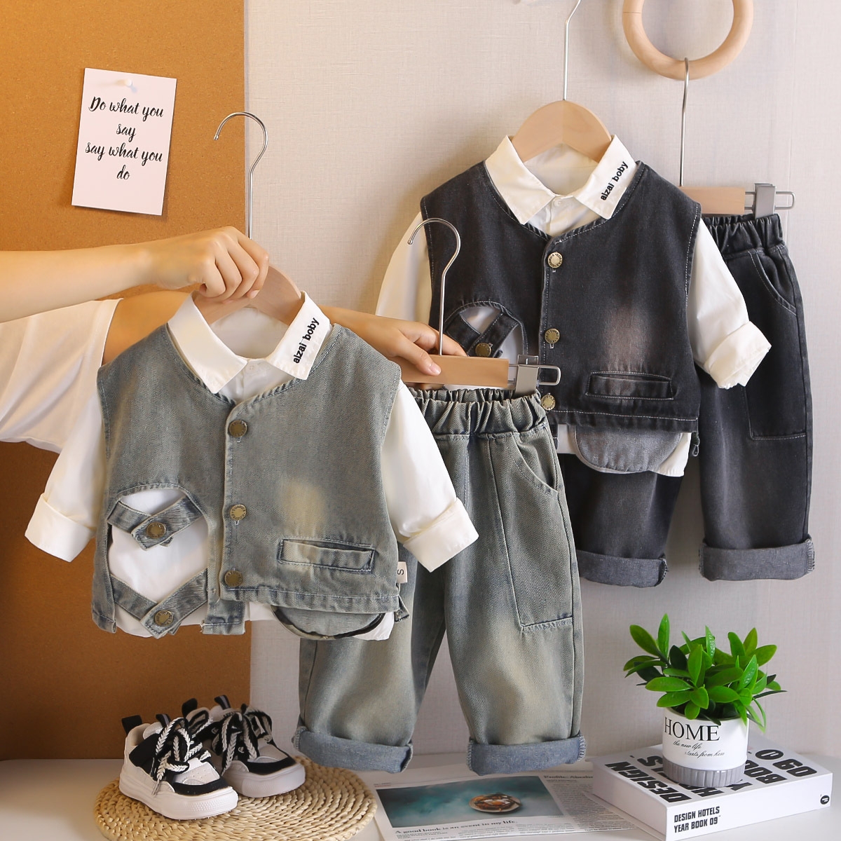 Little boy's denim vest three piece set 2025 Spring and Autumn new style boys' stylish autumn clothes baby clothes