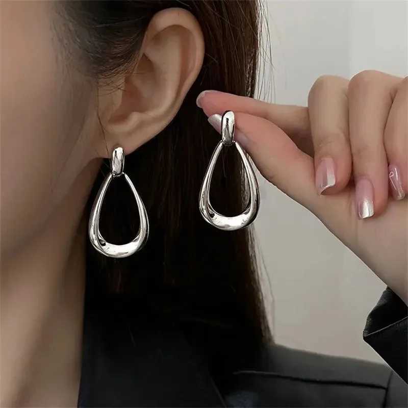 Simple Geometric Hoops Earrings For Women Stainless Steel Circle Drop Dangle Earrings Minimalist Everyday Jewelry Gifts Y251018