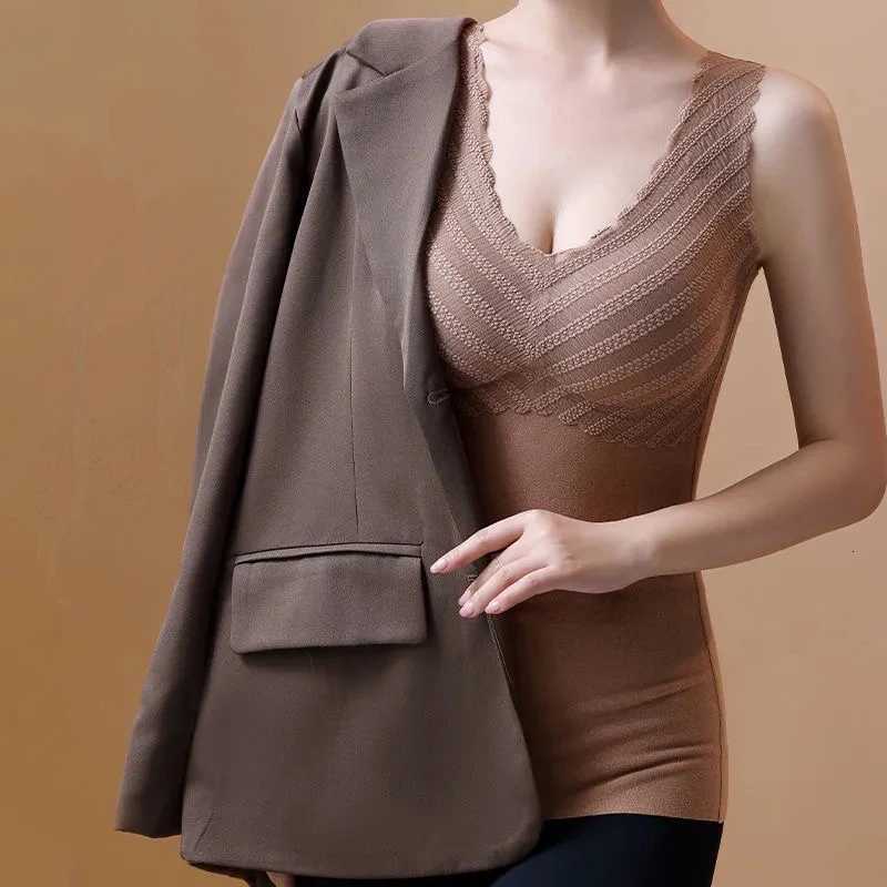 Autumn And Winter German Velvet Thermal Vest For Women With Breast Pads Large Size Seamless Thermal Underwear For Women T251018
