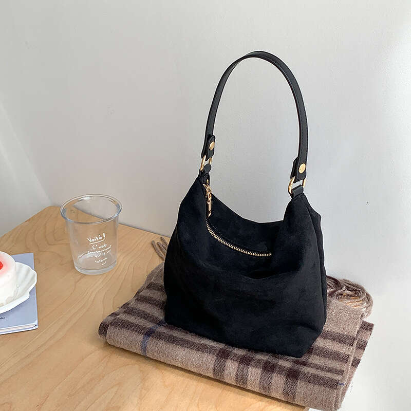 Autumn Winter New Fashion Large Capacity Crossbody For Women, Niche High-End Trendy Suede Leopard Print Shoulder Bag B5