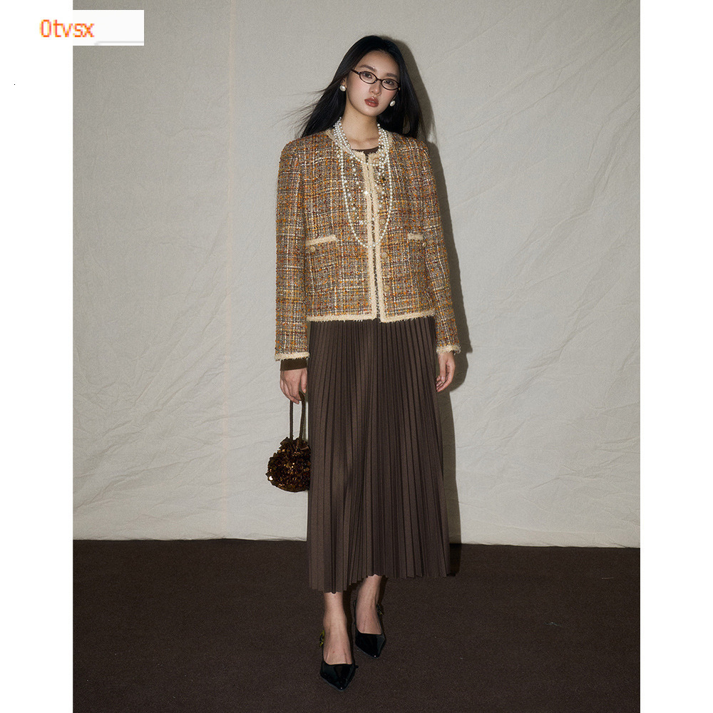 2025 autumn and winter luxury new top, high-end designer jacket, hot selling thick wool twill fashion short jacket jacket