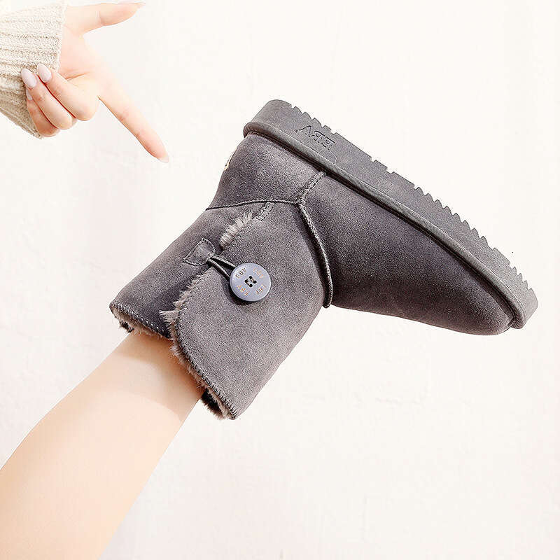 luxury shoes Snow Boots for Women, Cowhide Mid-Calf Boots, Fashionable, Warm, Thickened, Fleece-Lined, Non-Slip, Cute Sheepskin Integrated Cotton Shoe