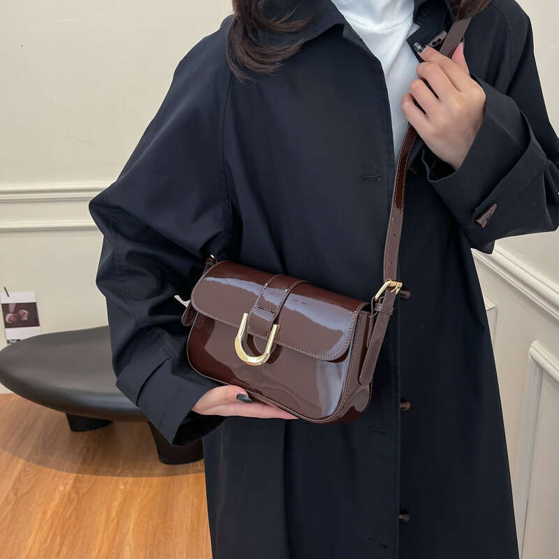 Designer Bag Luxury Bag Underarm For Women 2025 New Shoulder Bag Trendy Red Shoulder High-End Melad Commuter Crossbody Small Square