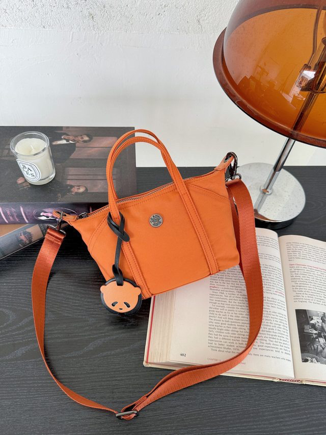 Luxury Brand Designer Bag HB 2025 New Dumpling Bag For Women, Single Shoulder Handheld Crossbody Bag, Fashionable Waterproof Phone Bag, Versatile