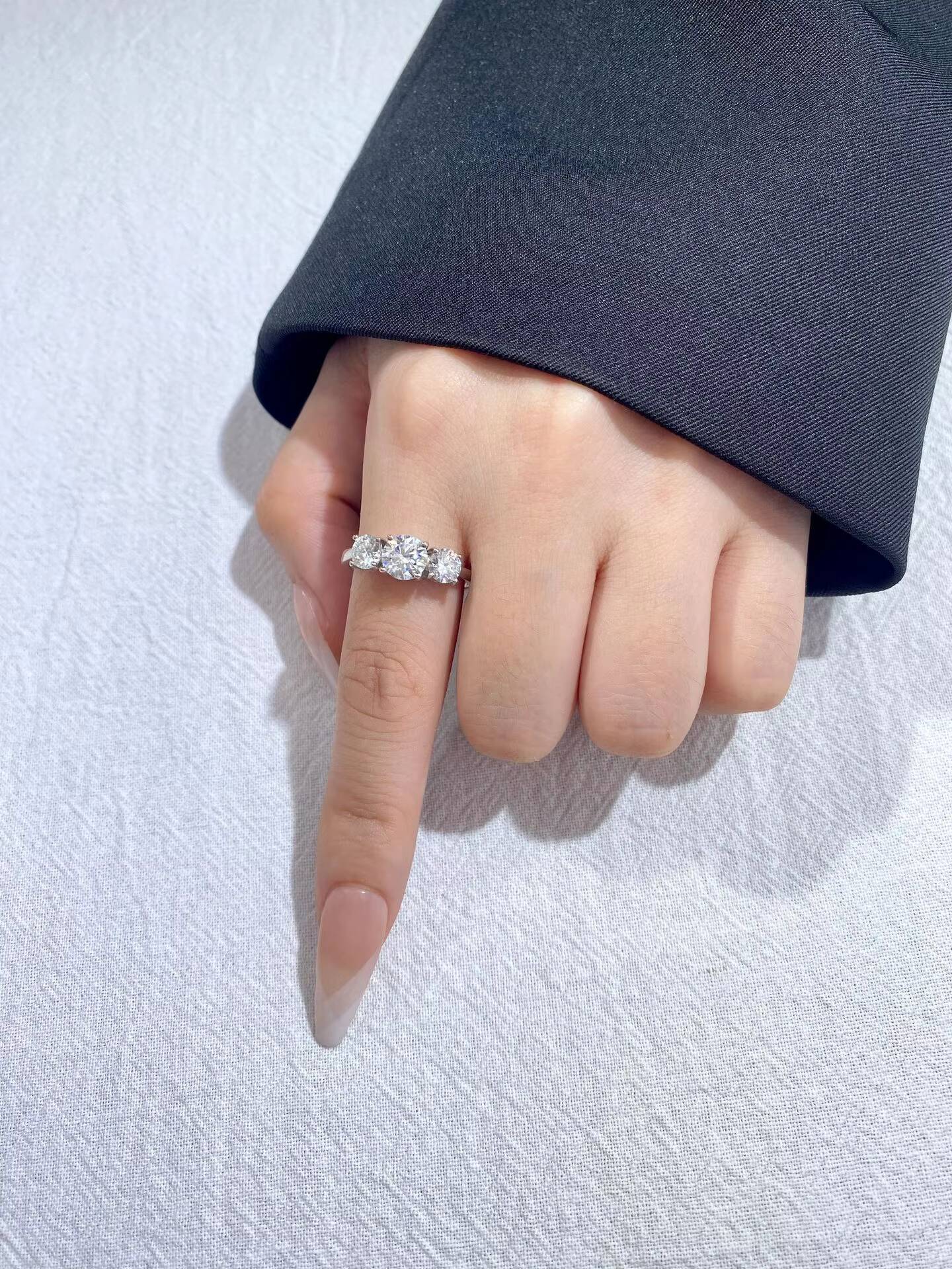 Factory Wholesale Rings Moissanite Jewelry 925 Sterling Silver Unique 3 Round Shape Gemstones Moissanite Ring for Women