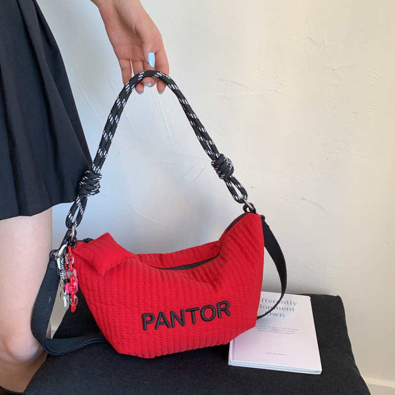 Luxury Brand Designer Bag Super Popular Niche Bag For Women 2025 New Lightweight Versatile Crossbody Bag Fashionable Commuter Shoulder Underarm Bag Ho