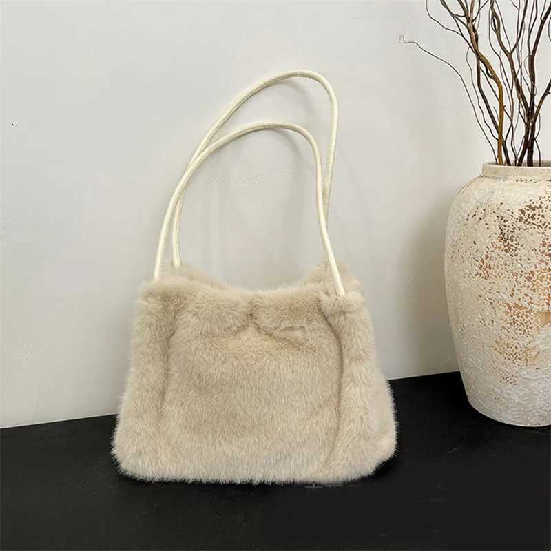 Womens Versatile Plush Crossbody Bag Fashion Korean Edition Casual Shoulder Tote Bag Single Plush Bag Z251018